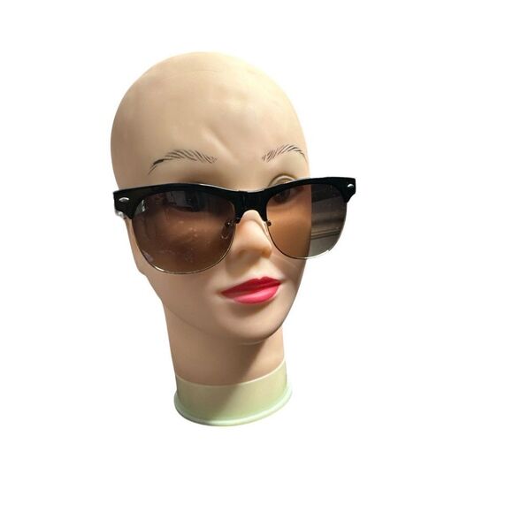LOOK BEAUTIFUL THIS SUMMER AND SPRING WITH THESE Nice women  OVERSIZED Sunglasse - Picture 1 of 4